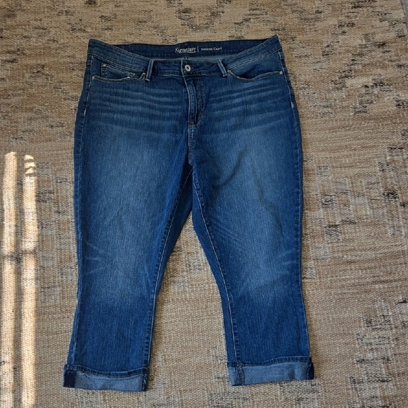 Signature by Levi Strauss Women's Blue Cropped Jeans - Picture 1 of 4
